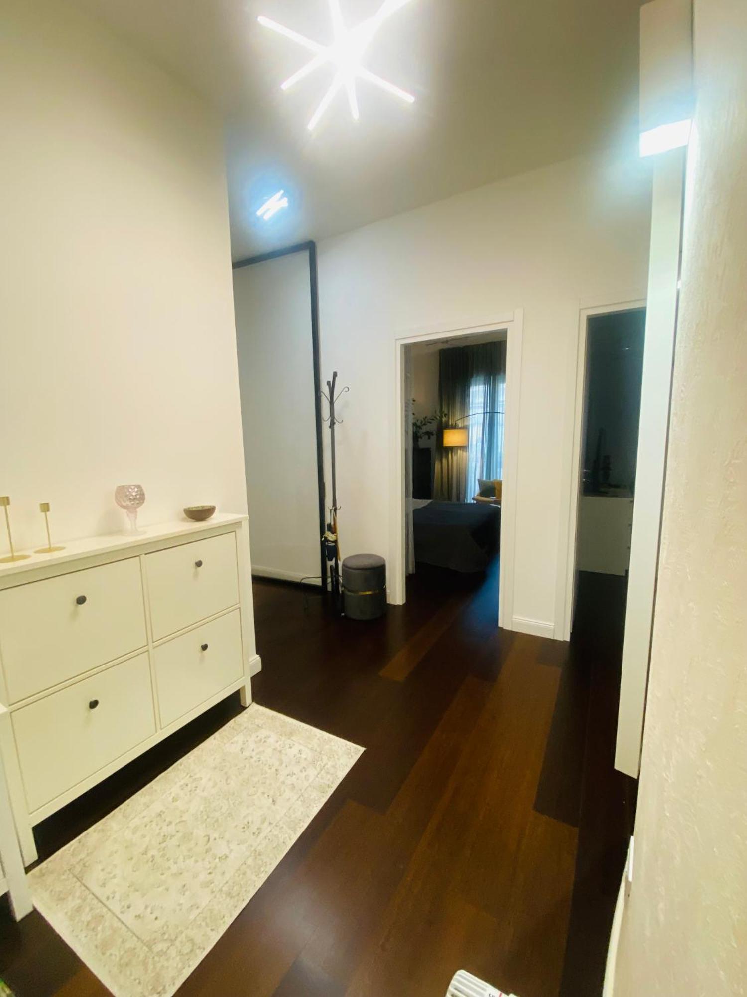 Central Apartment And Parking Verona Bagian luar foto