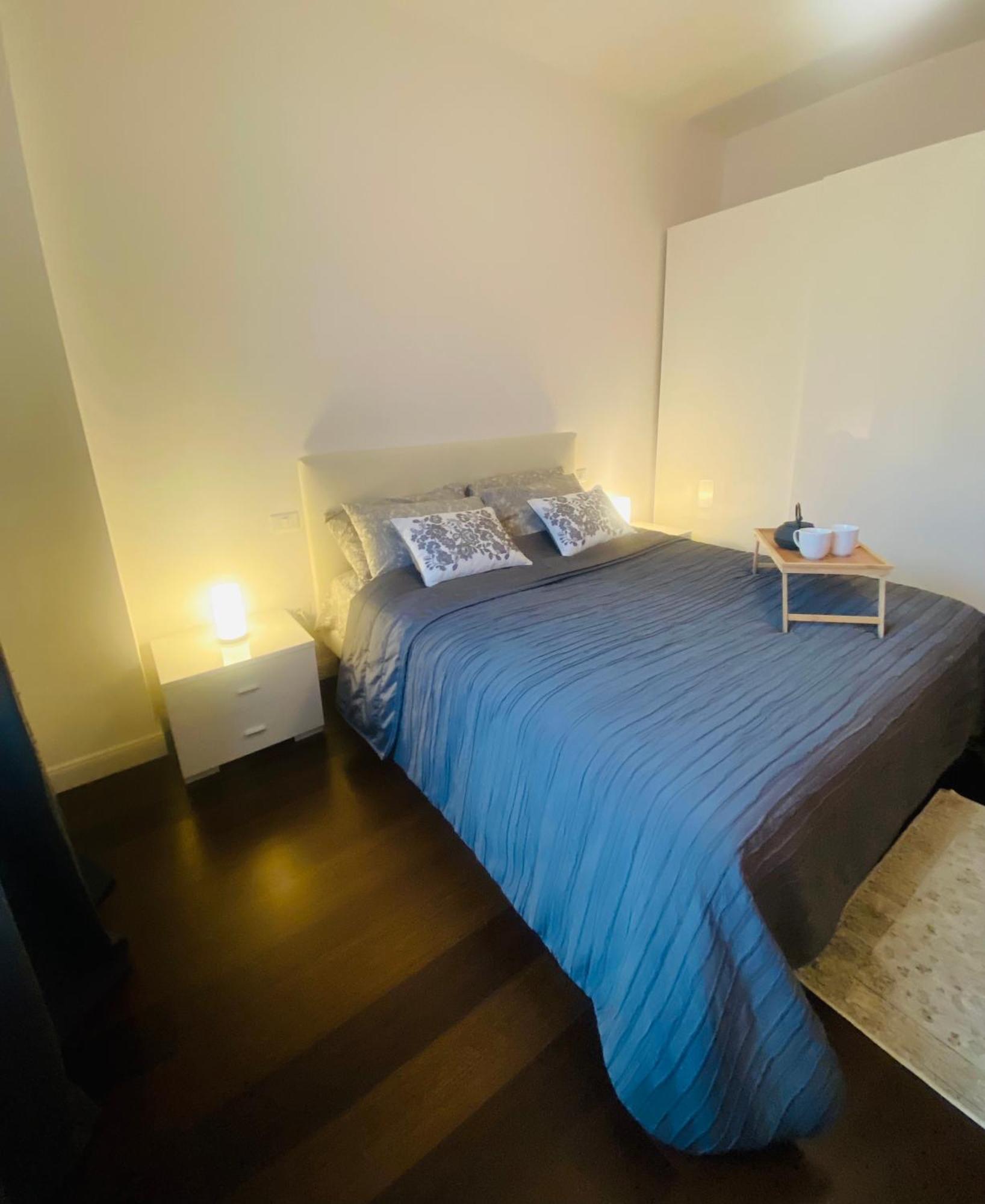 Central Apartment And Parking Verona Bagian luar foto