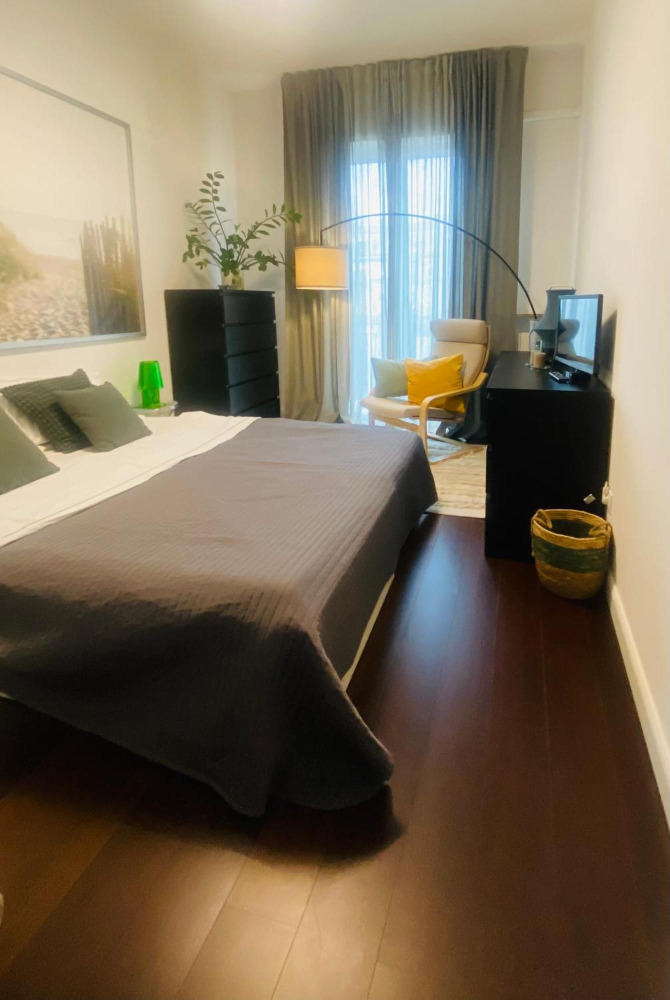 Central Apartment And Parking Verona Bagian luar foto